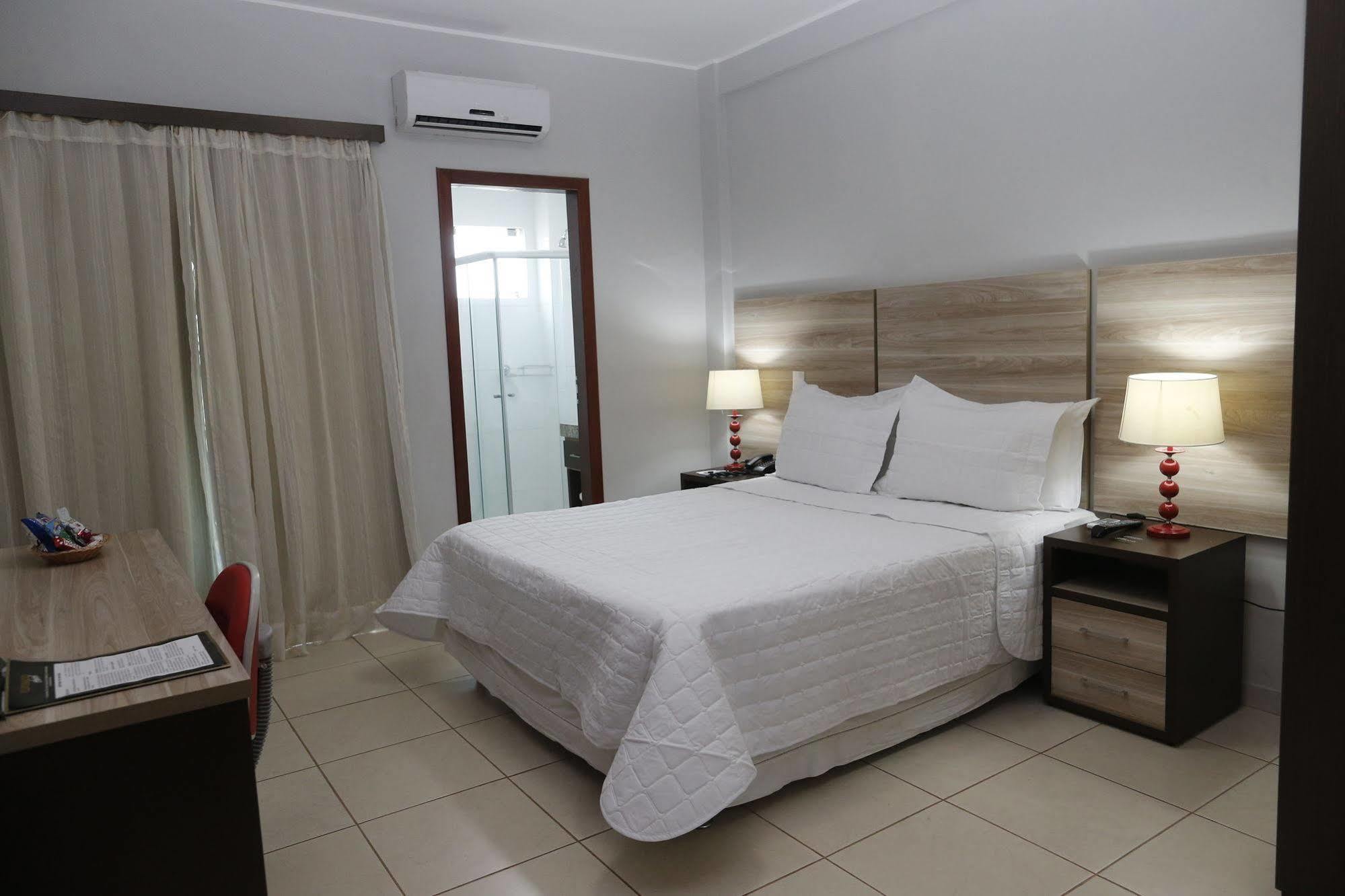 Hotel Eldorado Paracatu Kültér fotó